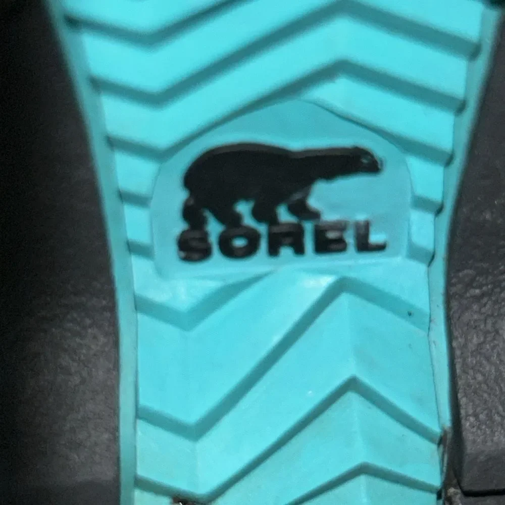 Sorel All Weather Boots 🥾🥾 Bring on the Snow ❄️ ⛄️ Sleigh 🛷 or Rain ☔️ 🌧️ 🌈